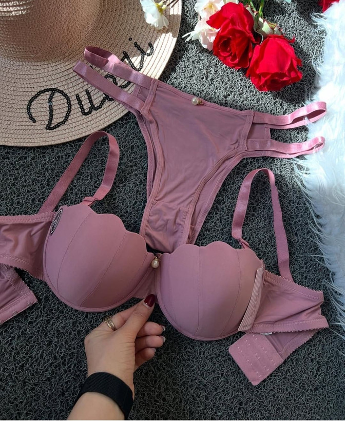 ست شورت و سوتین اسفنجی یاسی