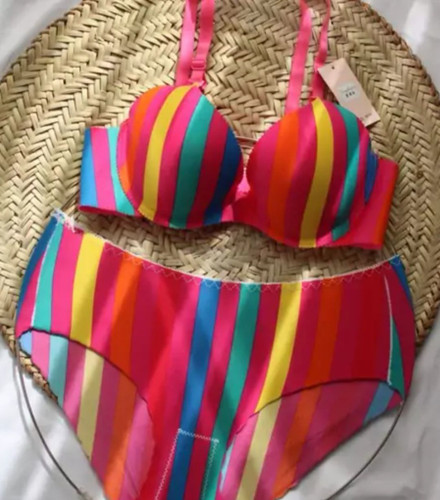 ست شورت و سوتین لیزری