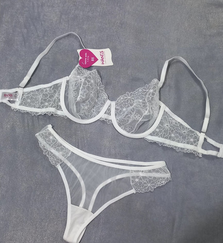 ست شورت وسوتین سفید