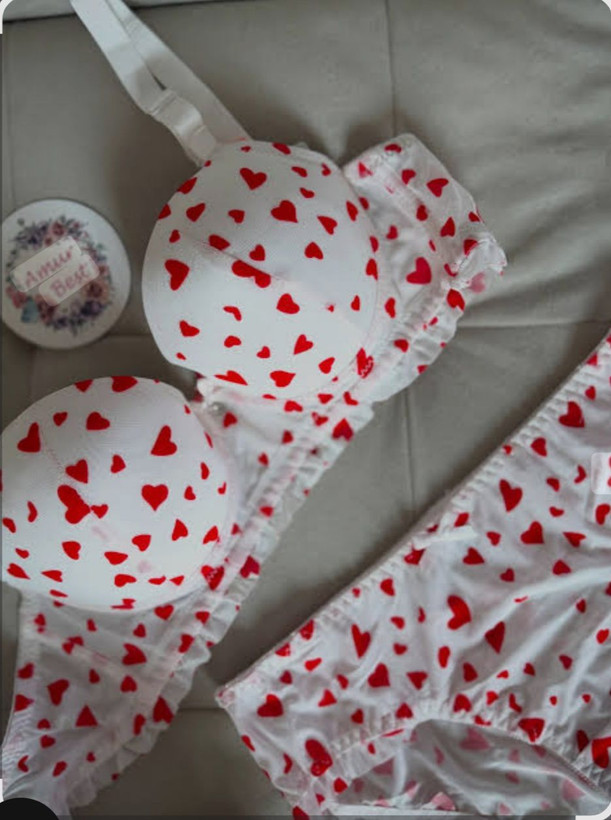 ست لباس زیر زنانه قلبی دانتل