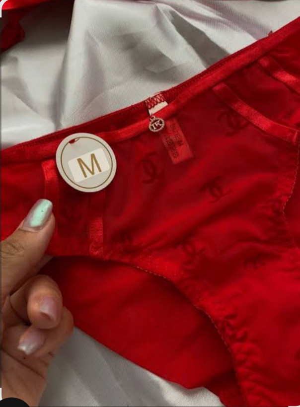 لباس زنانه قرمز