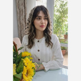 مینی اسکارف مجلسی سفید سه گوش طرح گل شکوفه ای ابعاد 75 در 75 سانتیمتر جنس توری گیپور